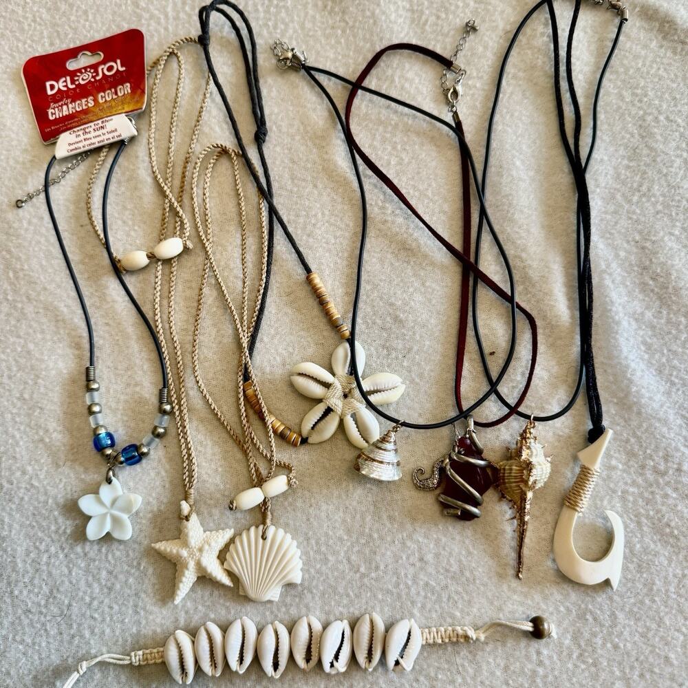 Delicate Beachy Necklaces Fabulous Seashells